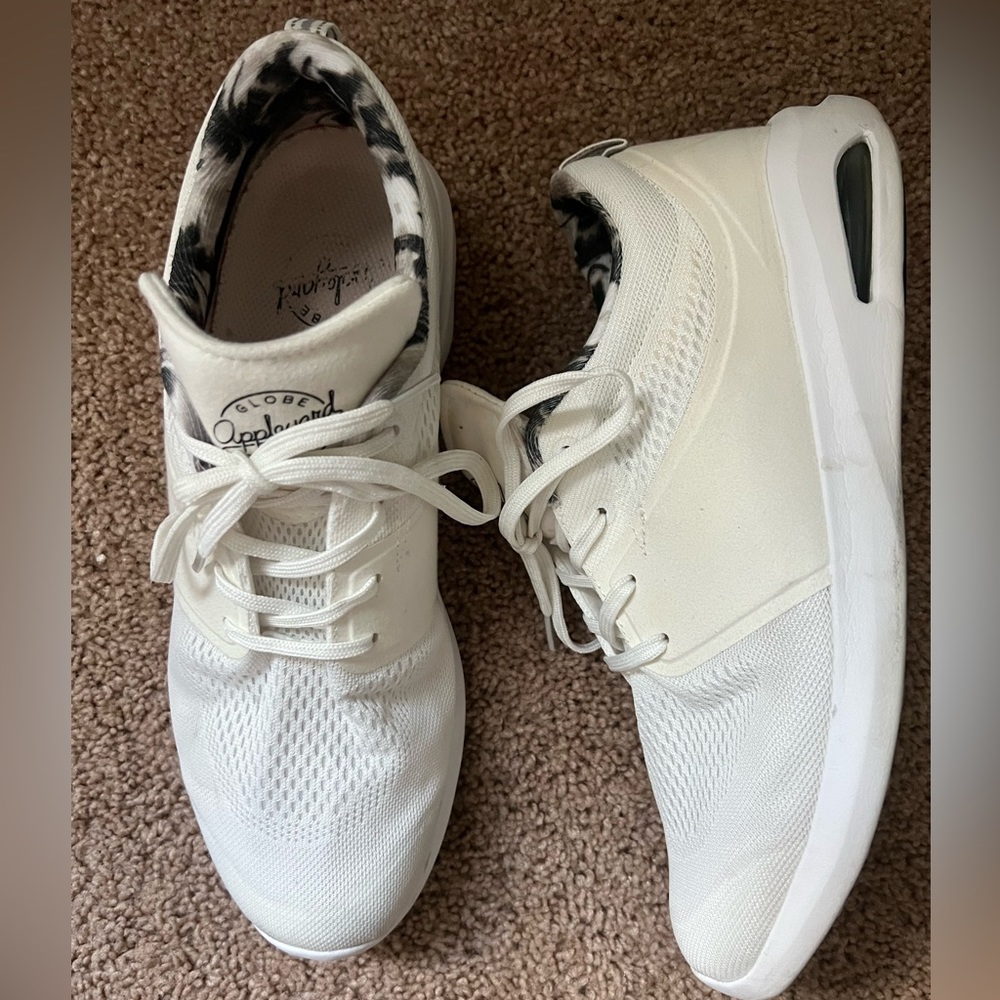 Globe shoes